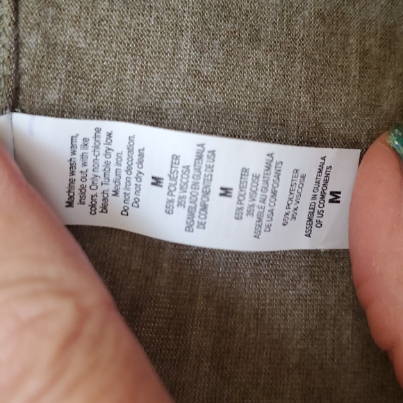 NWOT Nature Heals All tank top - Picture 4 of 5